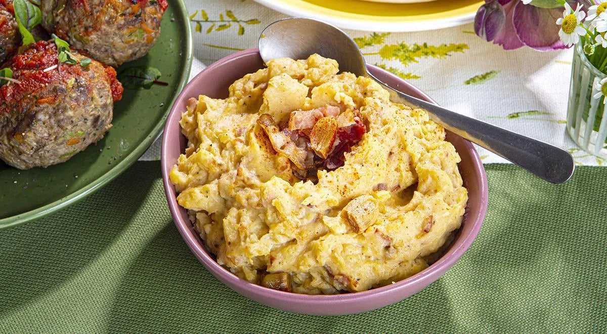 The Ultimate Mashed Potatoes with Roasted Garlic and Bacon - Walfosbrand.com