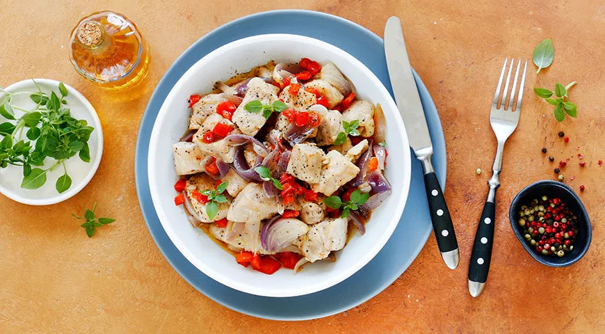 Quick Pork with Onion and Bell Pepper in a Skillet - Walfosbrand.com
