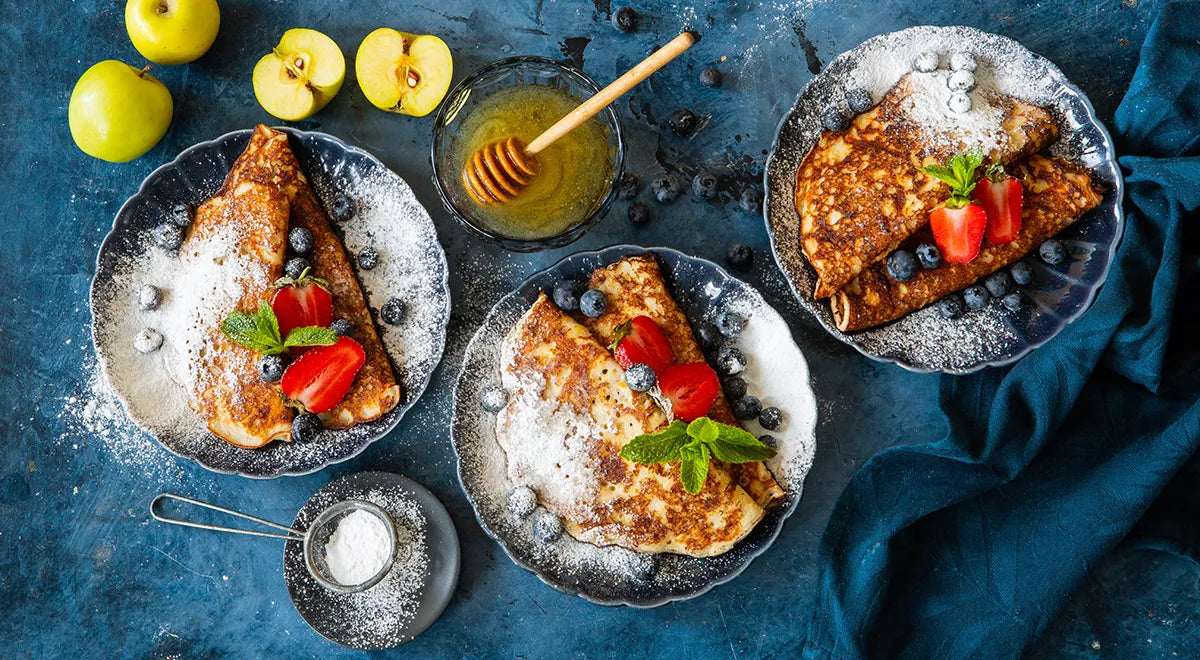 Kefir Pancakes with Apples (Bliny na Kefire s Yablokami) - Walfosbrand.com