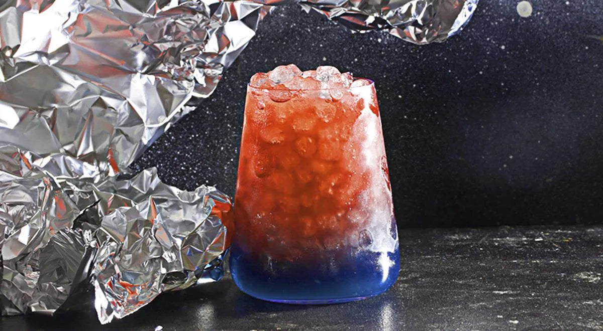 Galaktika Cocktail with Vodka and Cranberry Juice - Walfosbrand.com