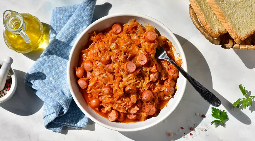 Braised Cabbage with Sausages and Tomato Paste - Walfosbrand.com