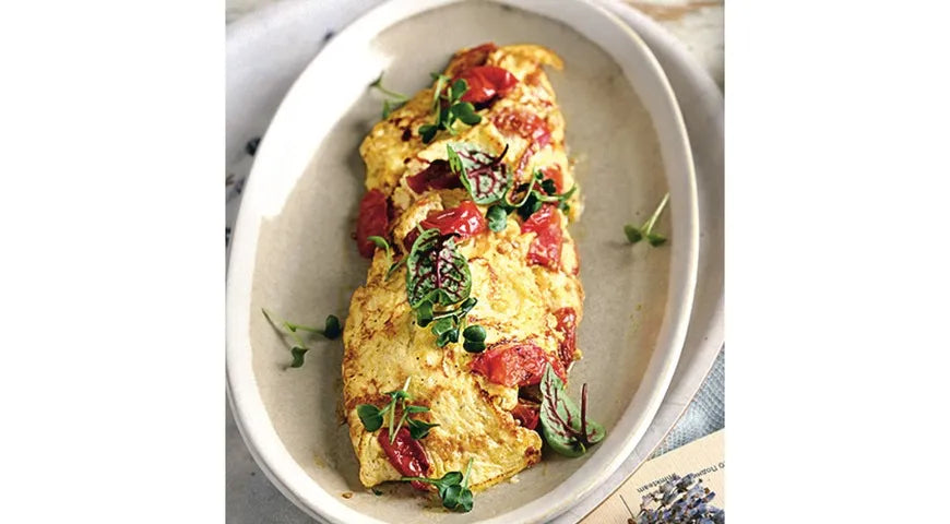 French Omelette with Cream Cheese and Tomato - Walfosbrand.com