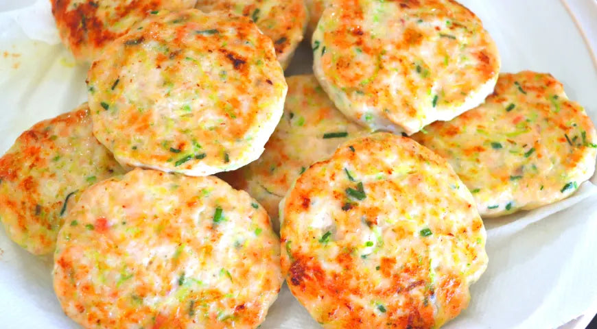 Juicy Chicken Cutlets with Zucchini - Walfosbrand.com