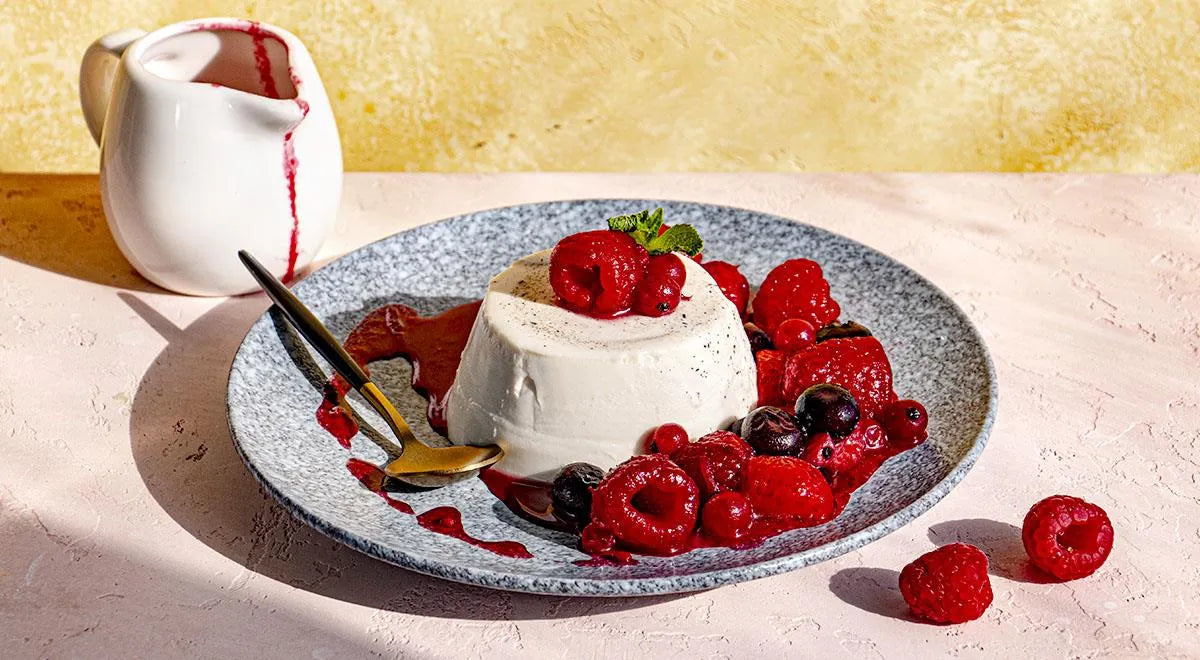Classic Vanilla Panna Cotta with Berry Sauce - Walfosbrand.com