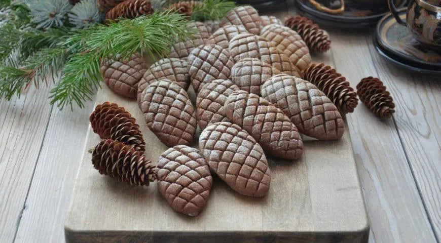 New Year's Pine Cone Cookies - Walfosbrand.com