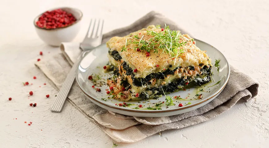 Fish and Potato Casserole with Spinach and Creamy Béchamel - Walfosbrand.com