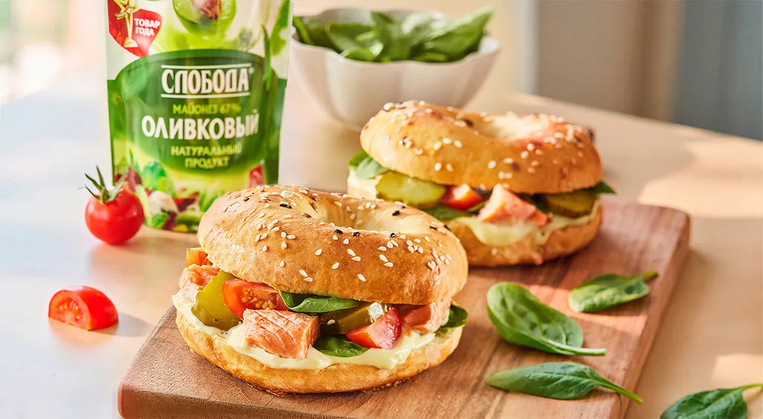 Smoked Salmon Bagel Recipe with Garlic Lemon Sauce - Walfosbrand.com