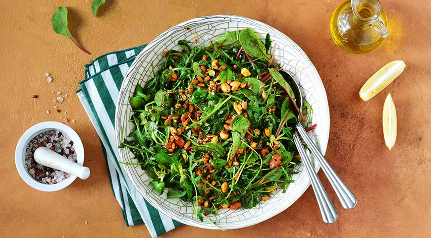 Green Salad with Fried Nuts and Seeds - Walfosbrand.com