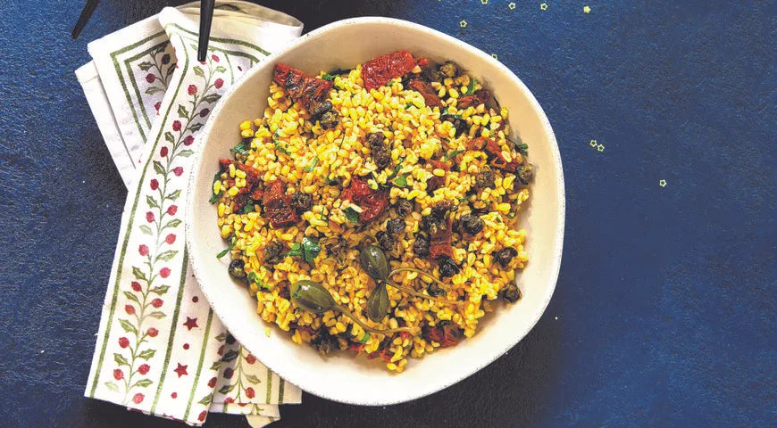 Mediterranean Bulgur Salad with Sun-Dried Tomatoes and Capers - Walfosbrand.com