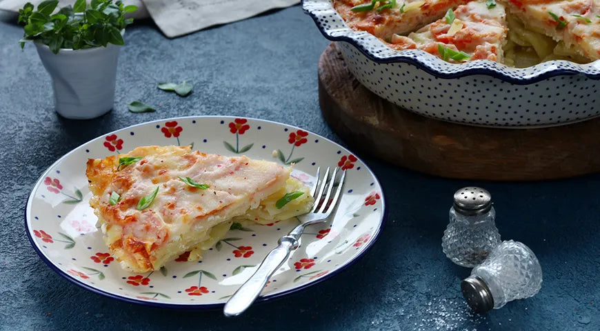 Potato with Cheese and Tomatoes Baked in the Oven - Walfosbrand.com