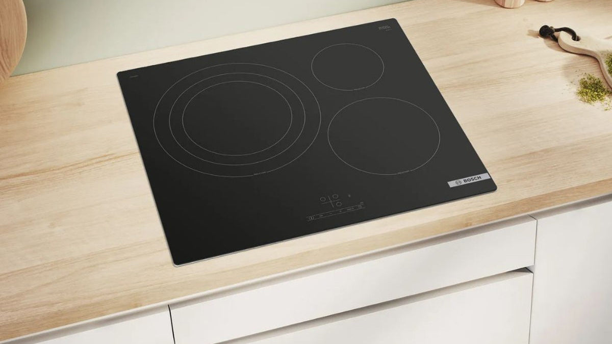 Upgrade your old ceramic hob with the Bosch induction cooktop, now €250 off!