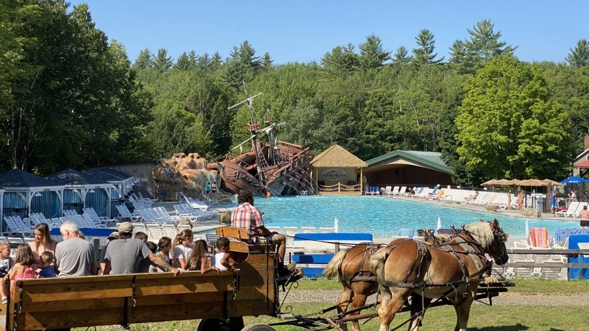 Moose Hillock Camping Resort (Review) - Grand Goldman