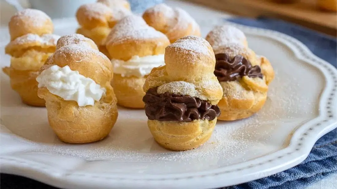 Profiteroles with 3 fillings Delicous Recipe Step-by-step - WALFOSBRAND.COM