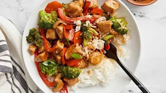 Stir-Fried Rice with Chicken & Vegetables Healthy Recipe 🍛 - WALFOSBRAND.COM