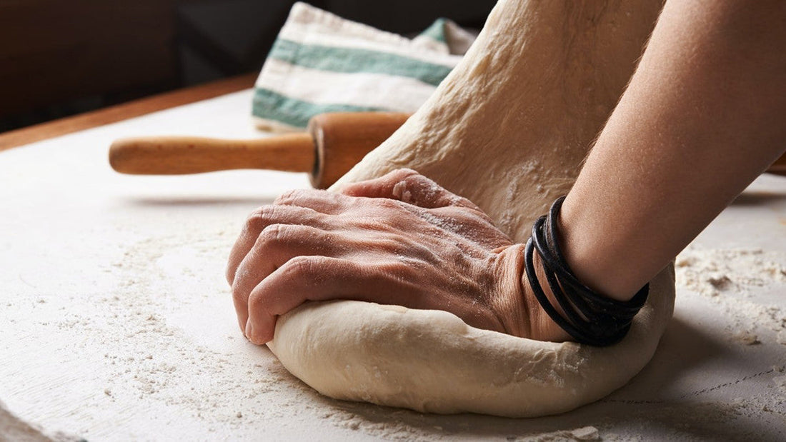 Kneading mixer, the utensil that was missing in your kitchen
