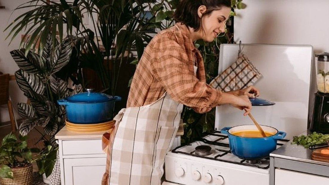 Blue, the trendy color for your kitchenware