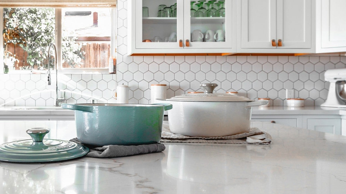 Kitchen robots, oil-free fryers, pans, kettles, knives, and more with up to 43% off.