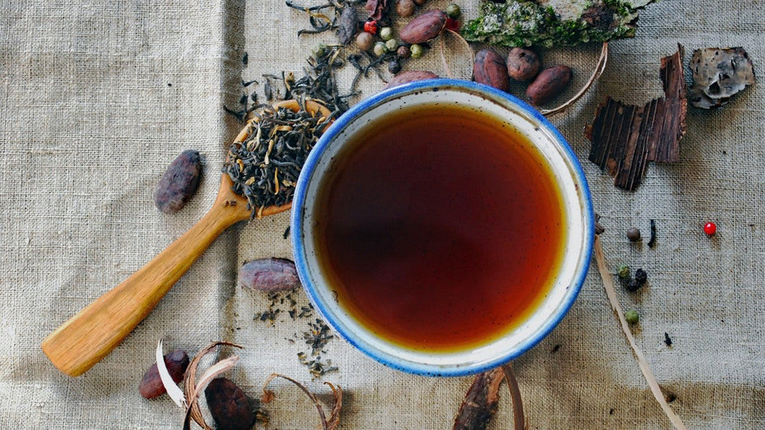 International Tea Day: Learn about its origin, benefits, and properties