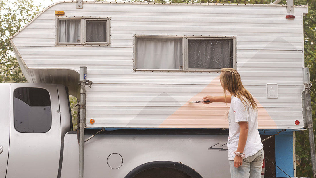 7 Best Paints for Camper Exterior (Reviews) - Grand Goldman