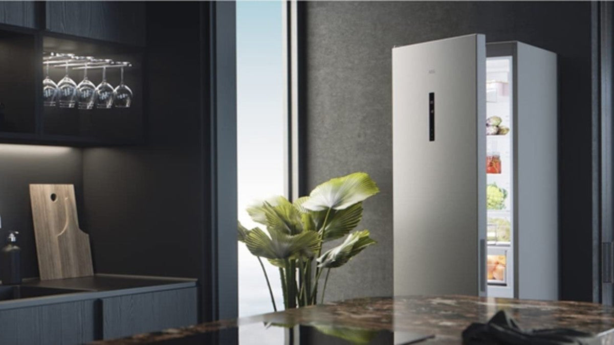 The best refrigerators. Our selection