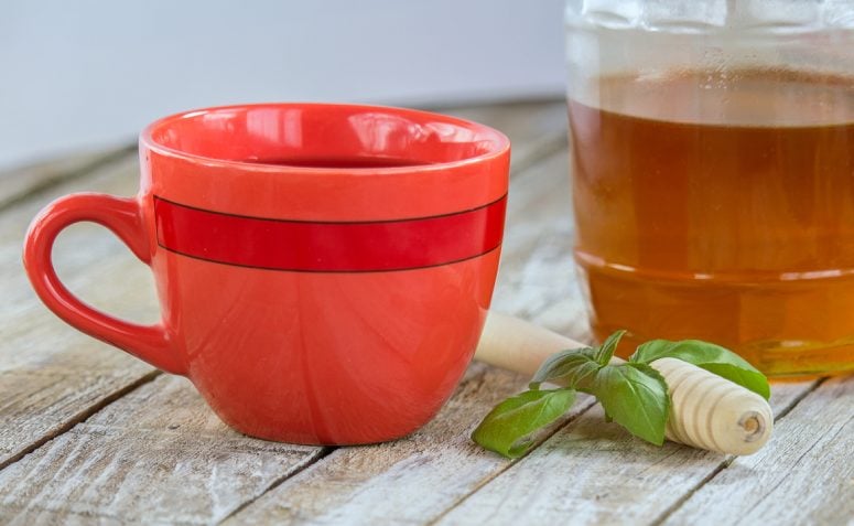 5 basil tea recipes that will protect your health and warm your heart. - Walfosbrand.com