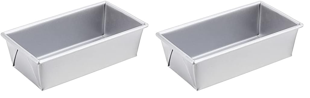 Chicago Metallic Commercial II 1-Pound Loaf Pan, Heavy-Weight Aluminized Steel, Professional Bread Baking Pan with Wire Reinforcement