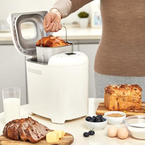 Amazon Basics Programowalny Automat do Pieczenia Chleba, 2-funtowy Automatyczny Wypiekacz Chleba z Powłoką Nieprzywierającą, Z 14 Ustawieniami Do Pieczenia Chleba, Ciasta, Opcji Bezglutenowych i Nie Tylko, Wyświetlacz LCD, Biały