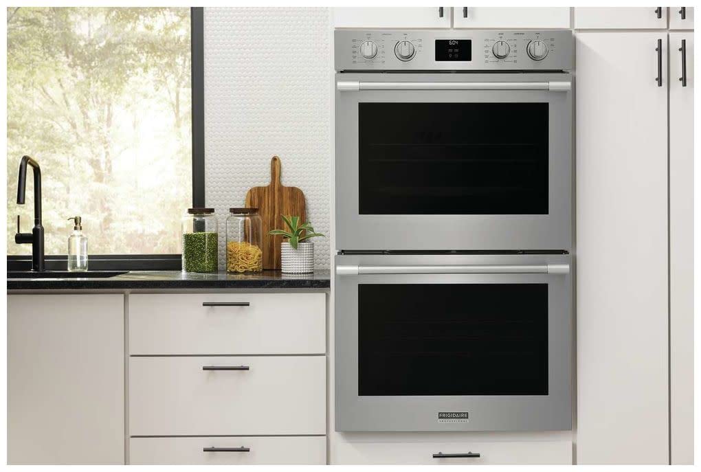 Electrolux Frigidaire Professional PCWD3080AF 30-calowy piekarnik ścienny ze stali nierdzewnej z podwójną ścianą