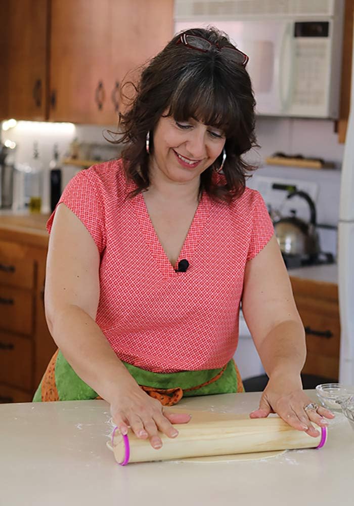 Rolling Pin Guide Ring Spacer Bands (8 Piece Set) Multicolored Flexible Silicone Slip On Baking Accessories Fit 1 3/4” to 2” Wide Dough Rollers