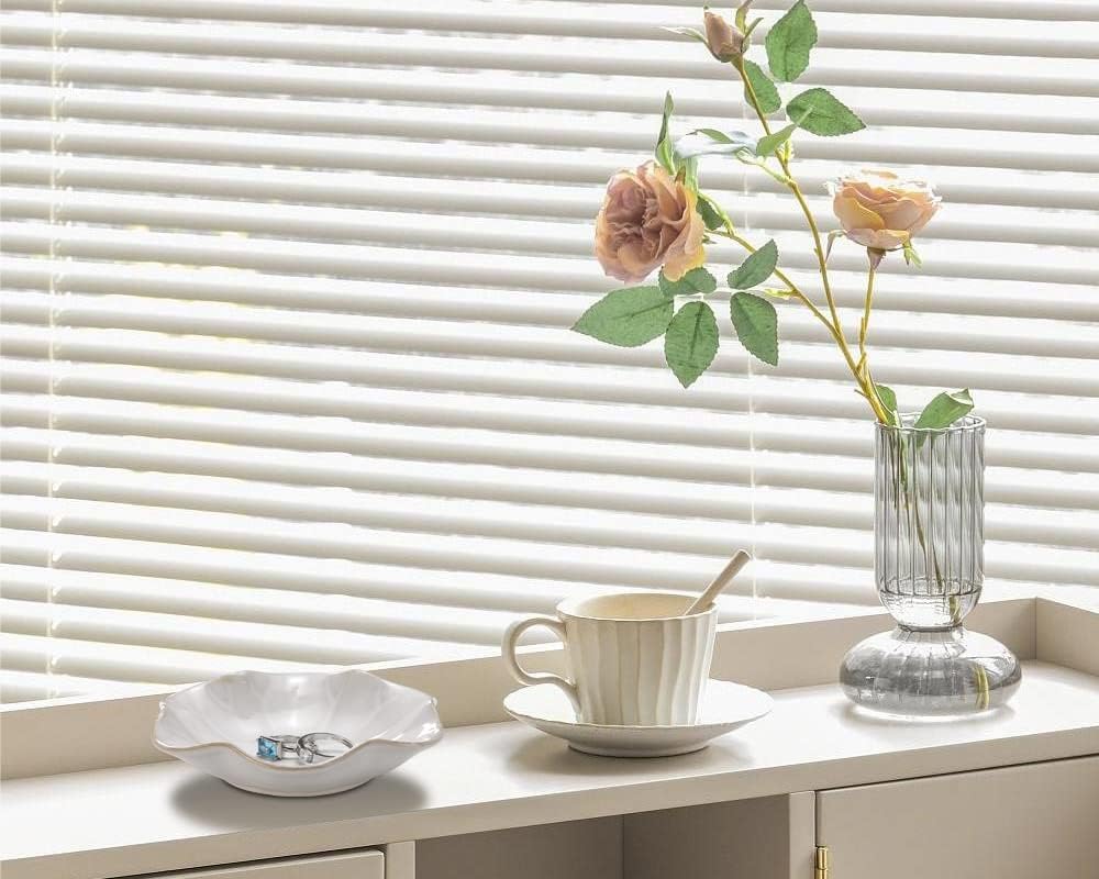 Lotus Leaf Shape Ring Holder Dish, Small Key Bowl, Ceramic Trinket Tray Jewelry Dish Organizing Necklace Earrings for Mom Friend Sister, White. All Jewelries Are NOT Included.