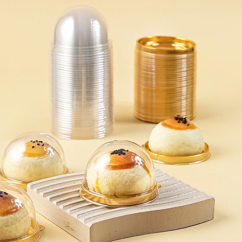 Zezzxu 50 Pack Mini Bundt Cake Containers, Clear Plastic Small Cupcake Boxes with Dome Lids for Individual Chocolate Covered Cookies, Strawberry, Mooncake (Gold)