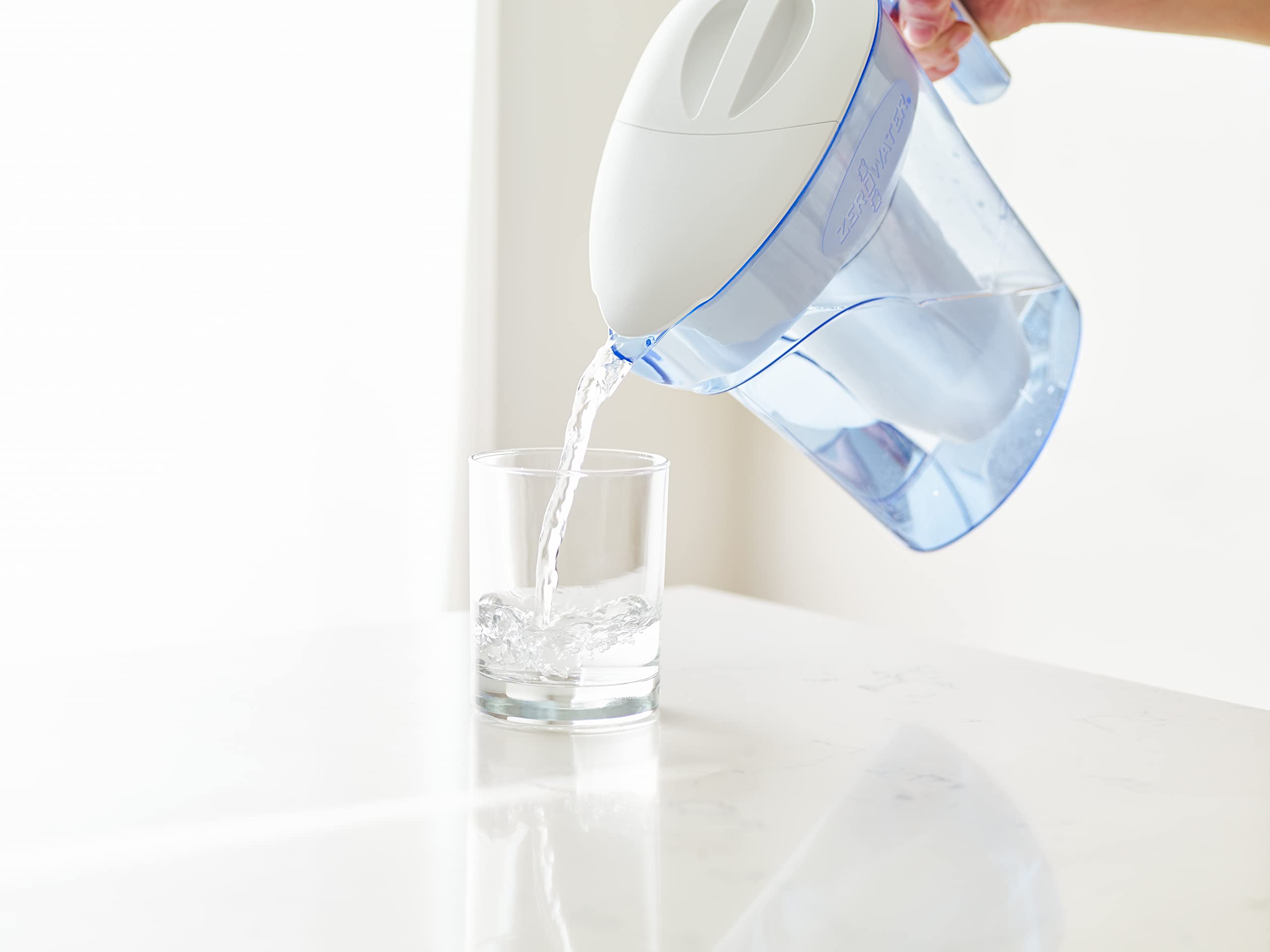 Dzbanek filtrujący wodę ZeroWater 7-Cup Ready-Pour 5-Stage z 5-stopniowym filtrem wody 0 TDS – certyfikowany przez IAPMO w celu redukcji ołowiu, chromu i PFOA/PFOS