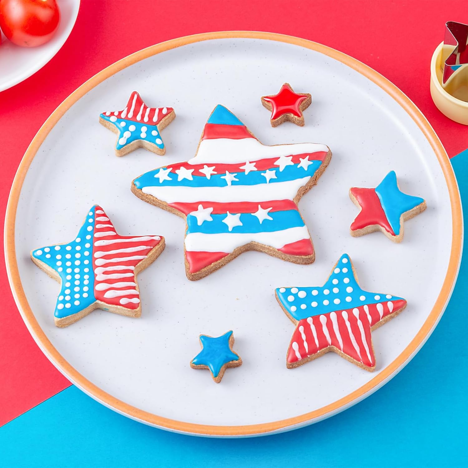 Star Cookie Cutters 4 Pcs, Kimfead Sandwich Cutter for Kids Lunch, Vegetable Fruit Cutters Shapes, Stainless Steel Biscuit Cutters for Children Boys Girls