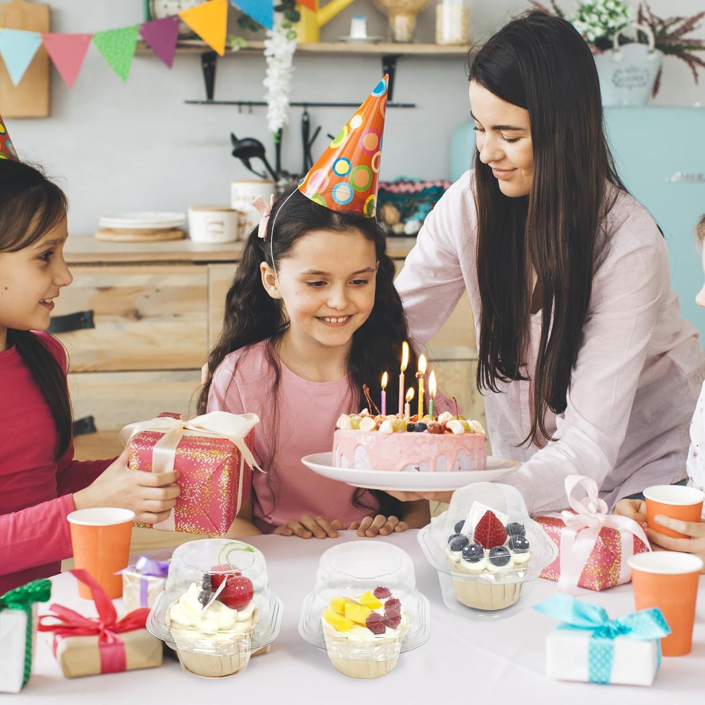 50 Pack Individual Cupcake Containers, Plastic Cupcake Boxes with Lids, Stackable and Reusable, Clear Design for Cupcakes, Muffins, Donuts, Salad Storage