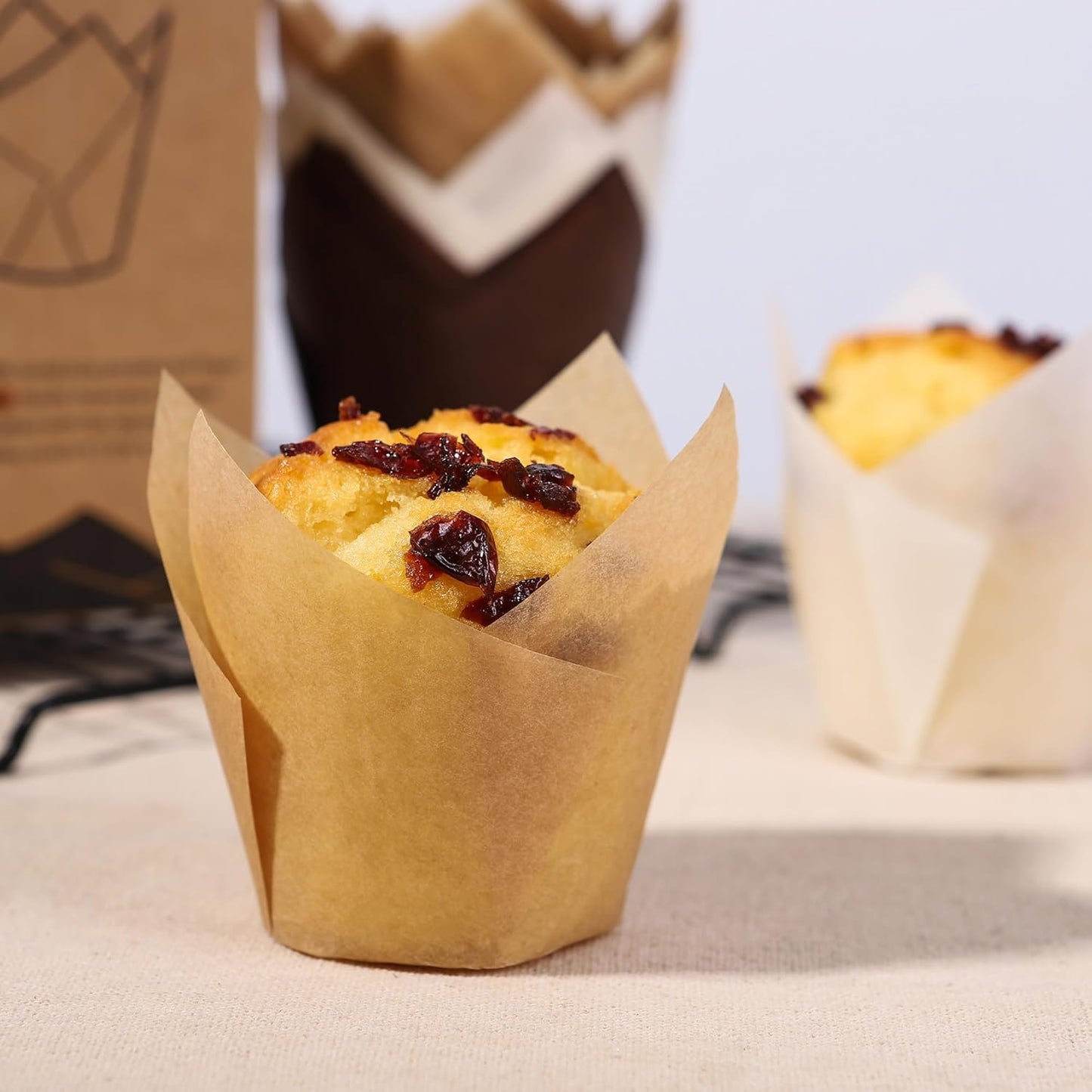 Nordic Paper 100pcs Large Size Natural Tulip Cupcake Liners for Baking, Large Muffin Liners, Cupcake Wrapper for Party, Christmas