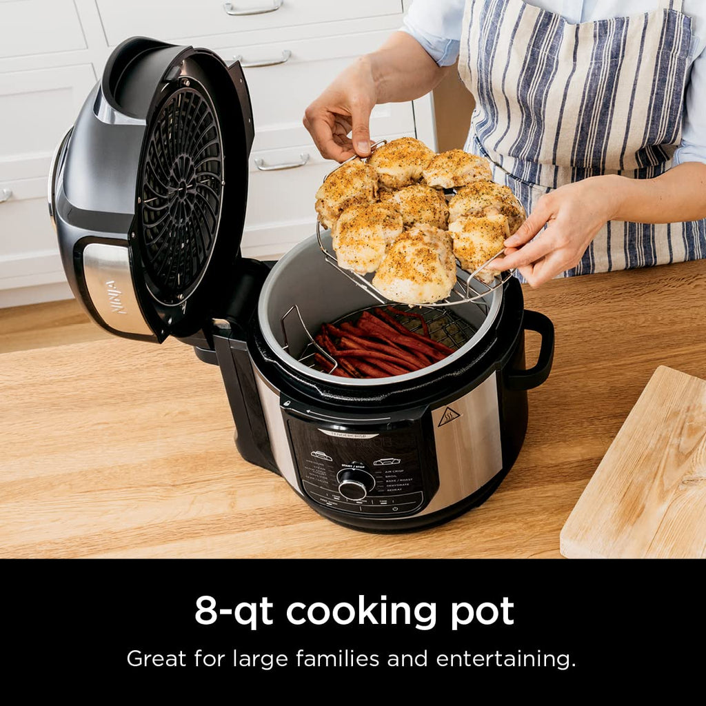 Ninja FD401 LP3 Foodi 12 w 1 Deluxe XL 8 qt. Szybkowar i frytkownica powietrzna, która gotuje na parze, wolno gotuje, przypieka, smaży, suszy i nie tylko, z 5 qt. Koszem na chrupiące produkty, odwracalną półką i książką kucharską, srebrny