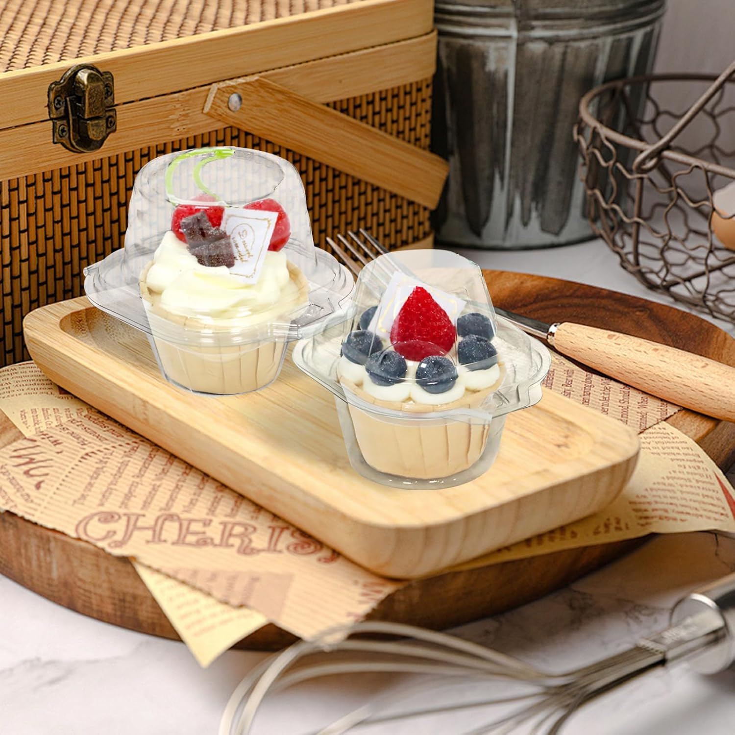 50 Pack Individual Cupcake Containers, Plastic Cupcake Boxes with Lids, Stackable and Reusable, Clear Design for Cupcakes, Muffins, Donuts, Salad Storage