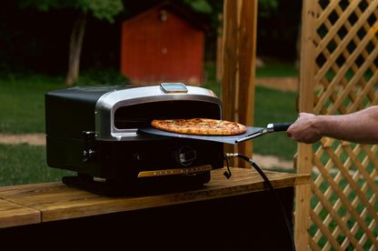 HALO Versa 16 Outdoor Pizza Oven | Rotating Stone bakes up to 16" Pizzas | Packed with Oven Cover