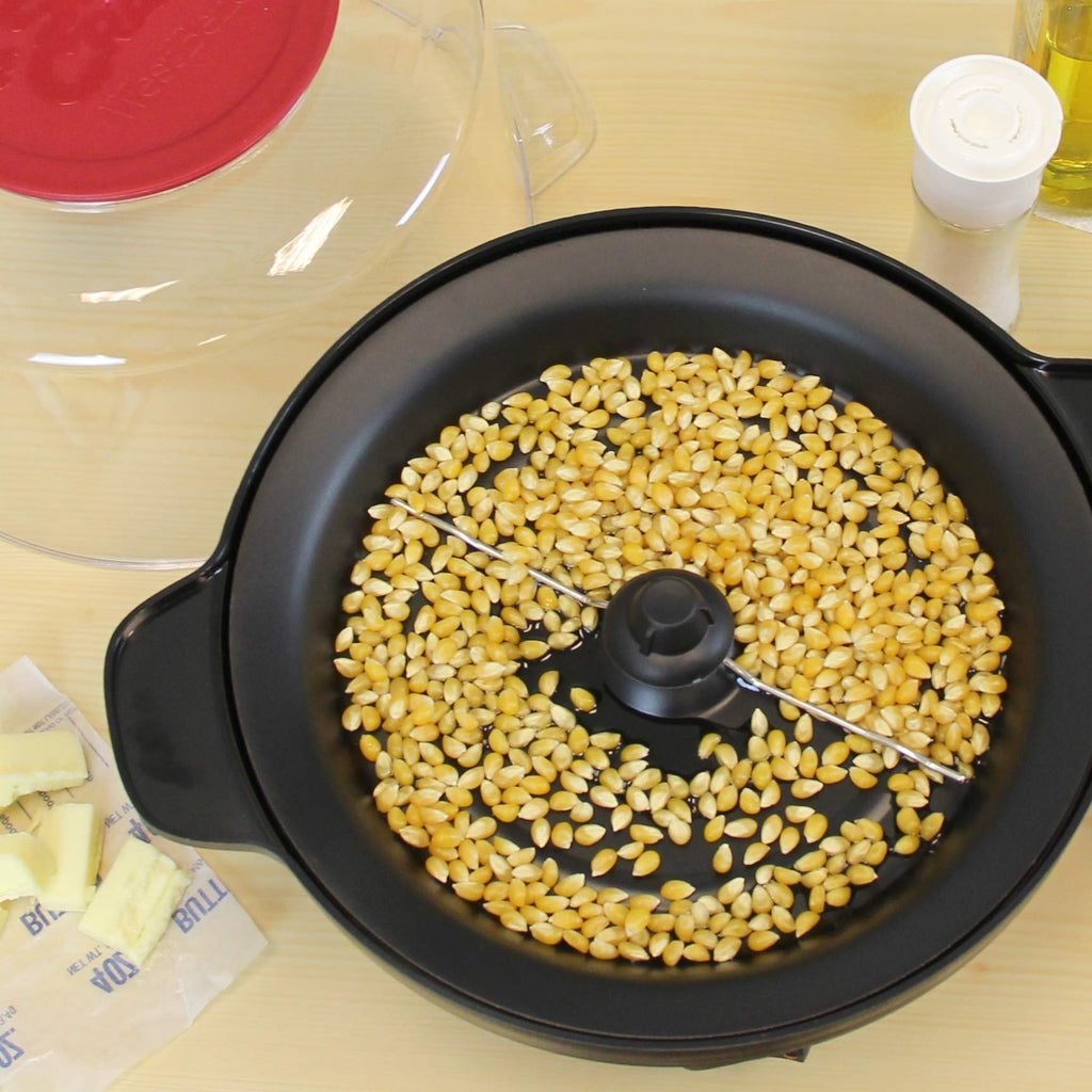 West Bend Stir Crazy Popcorn Machine Elektryczna maszyna do gorącego oleju z dużą pokrywką do miski do serwowania i wygodnym przechowywaniem w stosie, 6 litrów, czerwona