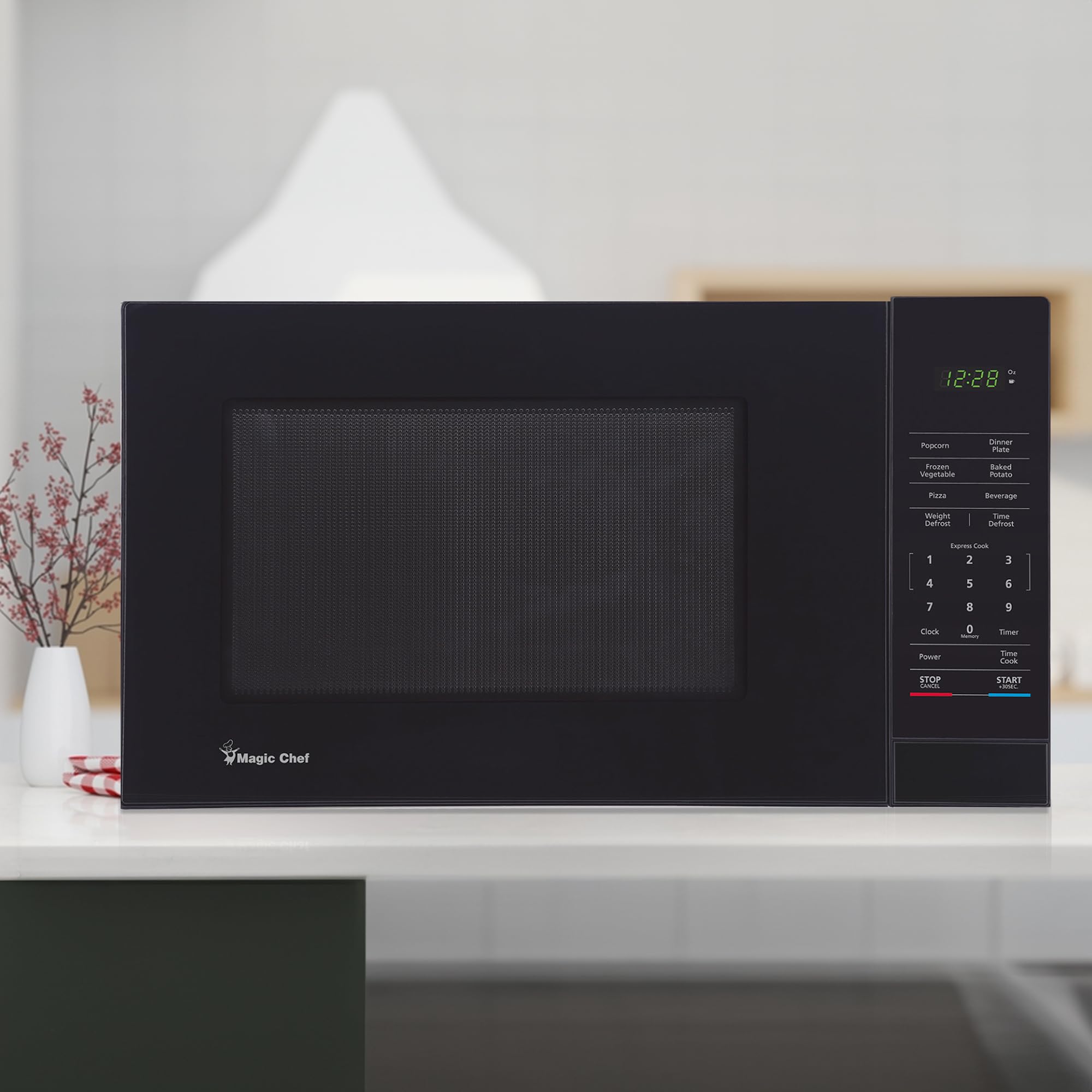 Magic Chef Countertop Microwave Oven, Small and Compact, 1000 Watt, 1.1 Cu Ft, Black