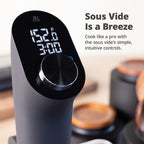 Комплект Greater Goods Pro Sous Vide — потужна та точна плита Sous Vide потужністю 1100 Вт і преміальний пластиковий контейнер із решіткою, кришкою та неопреновим чохлом для Sous Vide | Розроблено в Сент-Луїсі