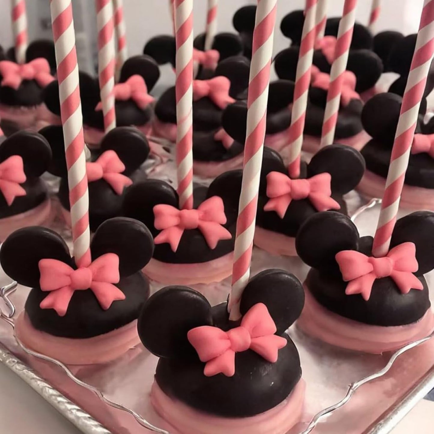 3 Pcs Bow Silicone Mold Fondant Bow Mold Chocolate Candy Cake Pop Molds Bow Molds for Cake Decorating, DIY Desserts, Fondant,Clay