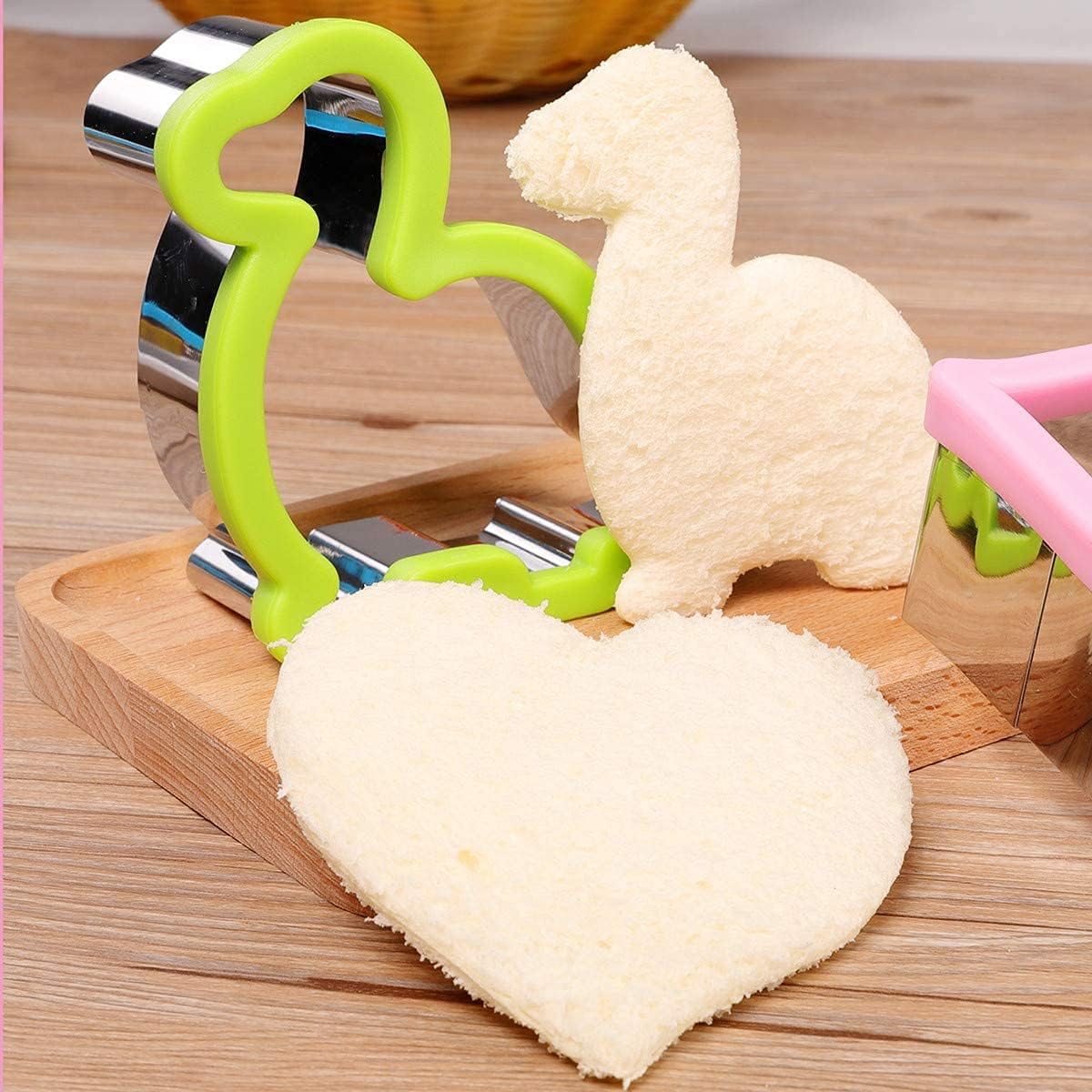 Sandwiches cookie Cutter set,Mouse & Dinosaur & Heart & Star Shapes Sandwich Cutters Cookie Cutters Vegetable cutters-Food Grade Cookie Cutter Stamps Mold Decorate Food
