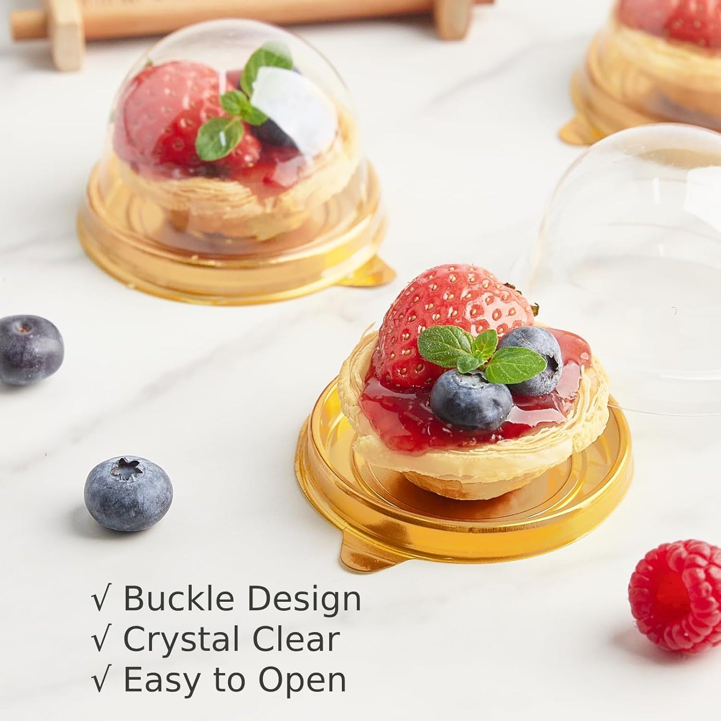 Zezzxu 50 Pack Mini Bundt Cake Containers, Clear Plastic Small Cupcake Boxes with Dome Lids for Individual Chocolate Covered Cookies, Strawberry, Mooncake (Gold)
