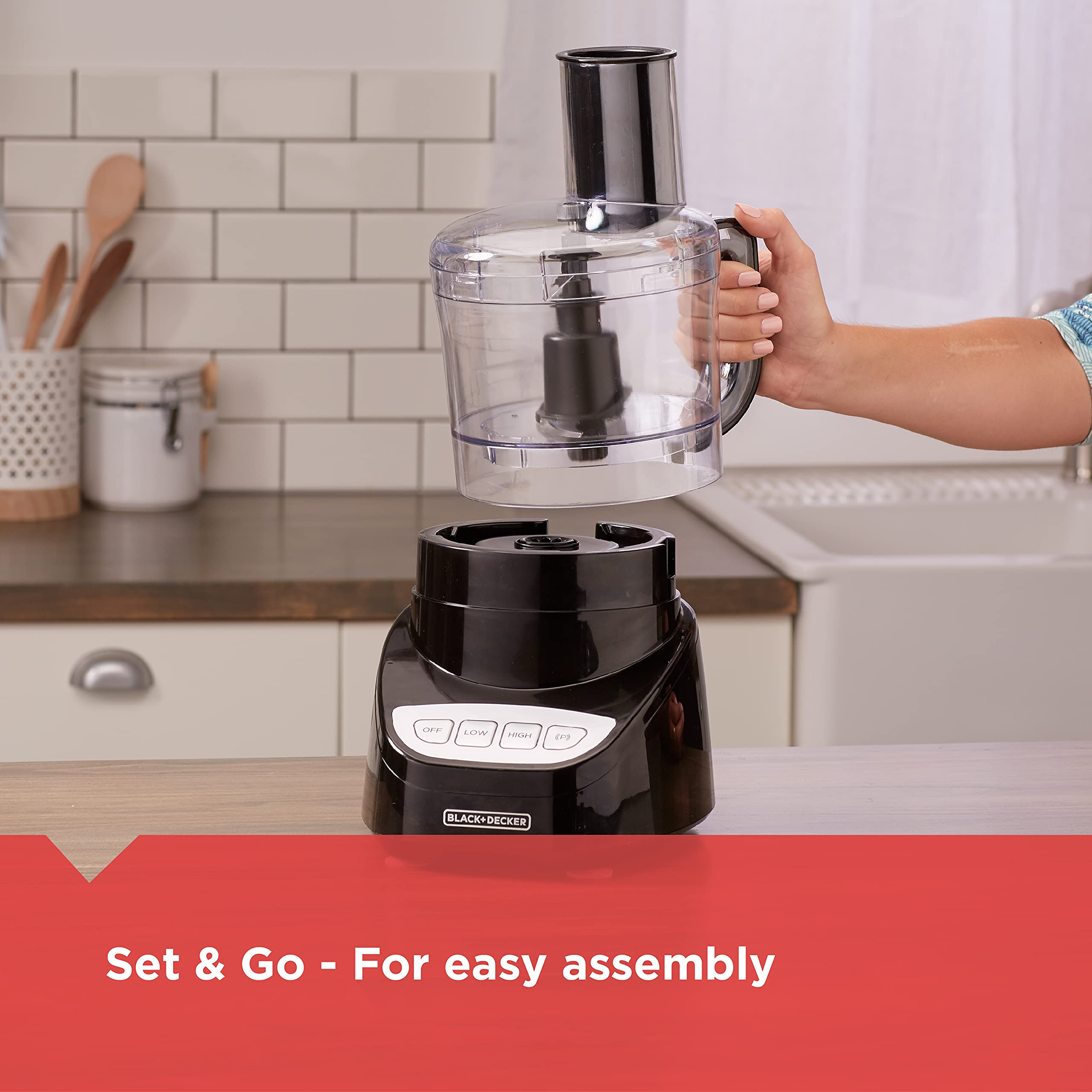 Robot kuchenny i siekacz do warzyw BLACK+DECKER, ostrze ze stali nierdzewnej, pojemność 8 filiżanek, moc 450 W z końcówkami do tarcia, szatkowania, krojenia w plastry, siekania, mielenia i przecierania
