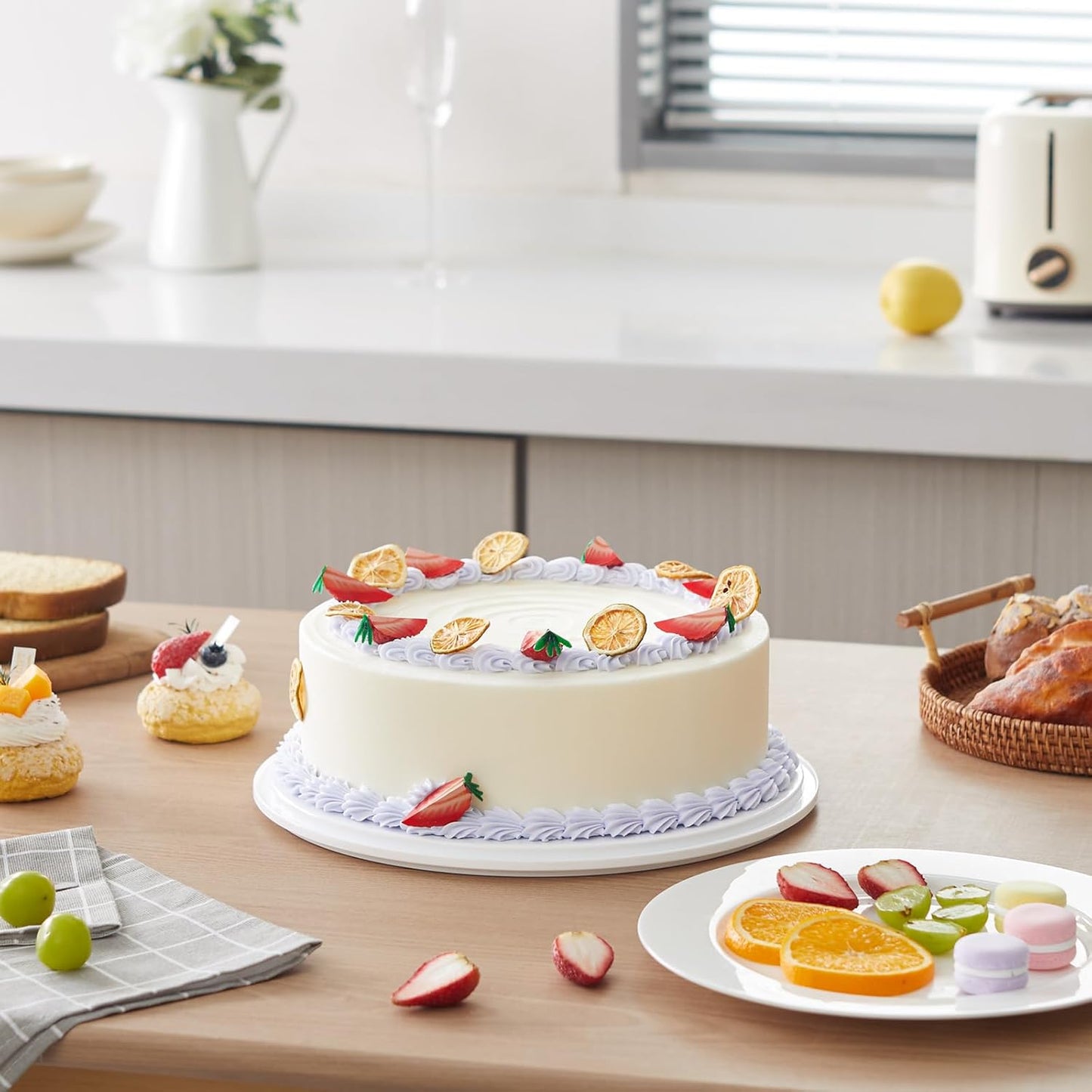 Lifewit Cake Carrier with Lid and Handle, Two Sided Cupcake Carrier Holder for 10” Cake or 9 Standard-Sized Cupcakes, Plastic Round Cake Transport Storage Container Stand for Pies and Cookies, White