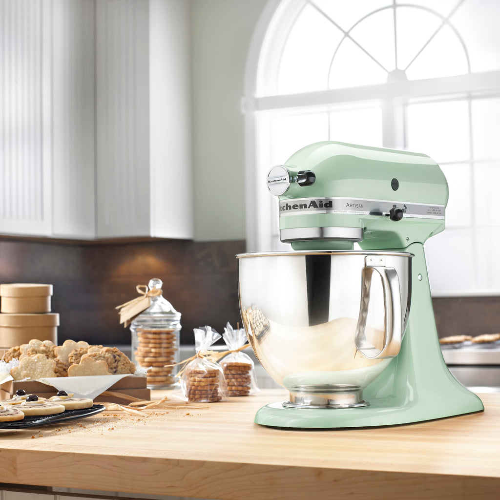 Mikser stojący KitchenAid Artisan Series 5 Quart Tilt Head z osłoną do wylewania KSM150PS, pistacja