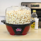 West Bend Stir Crazy Popcorn Machine Elektryczna maszyna do gorącego oleju z dużą pokrywką do miski do serwowania i wygodnym przechowywaniem w stosie, 6 litrów, czerwona