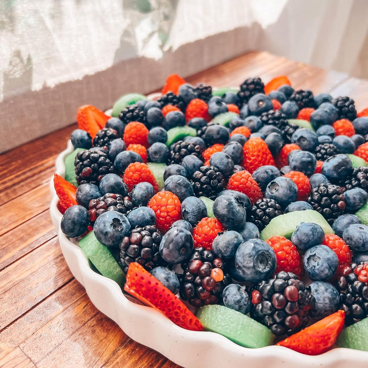 Mora Ceramic Tart Pan, 9.5 Inch Large Porcelain Baking Dish for Tarts, Quiche, Pie, Flan etc. Fluted Ruffled Edge, Oven, Microwave, Freezer, and Dishwasher safe - Great Gift For Bakers - Vanilla White