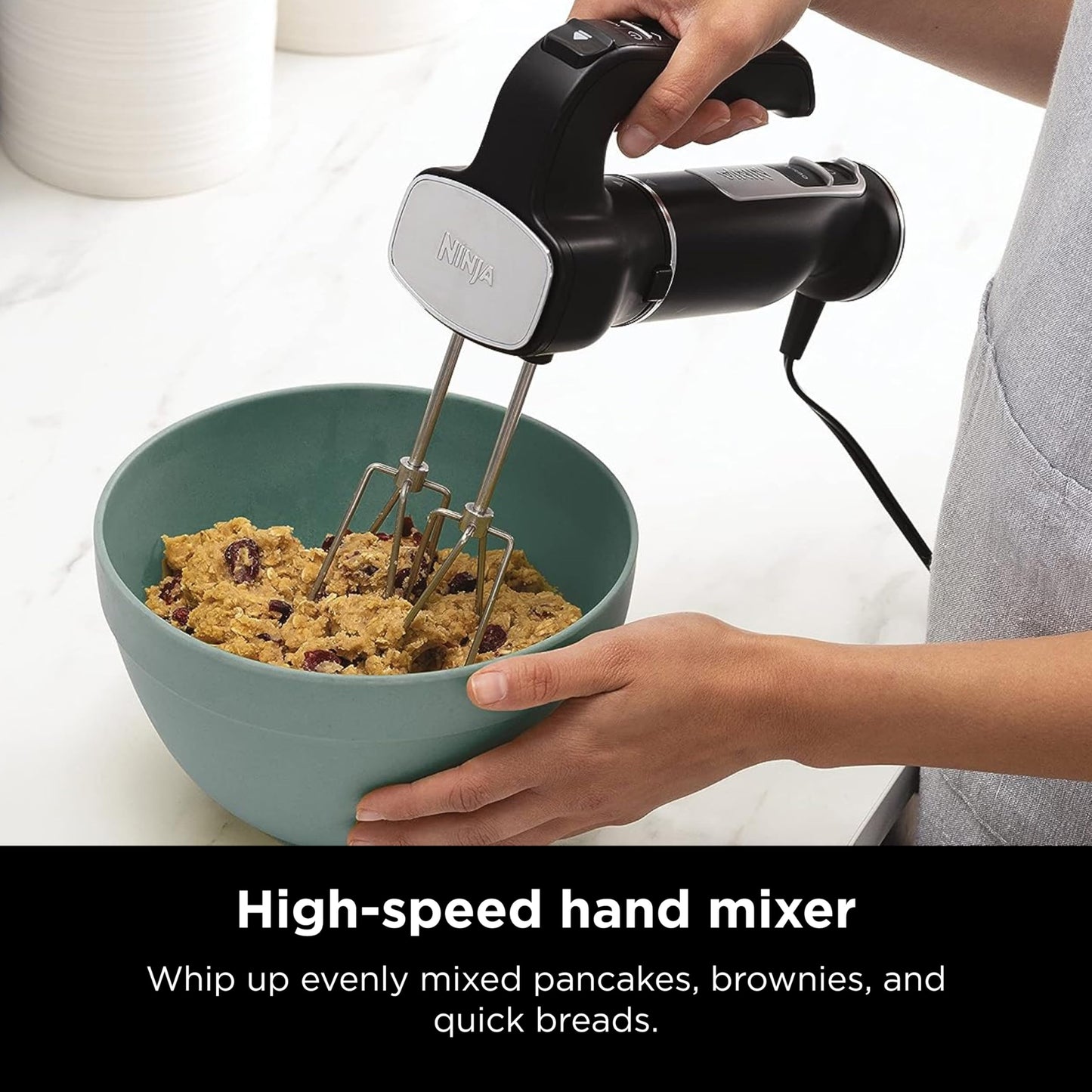 Ninja Hand Mixer, Immersion Blender, Foodi Power Mixer System, 750-Peak-Watt Handheld Emulsion Blender & Electric Hand Mixer Combo With Whisk, Beaters & 3-Cup Blending Vessel,120 volts, Black CI101